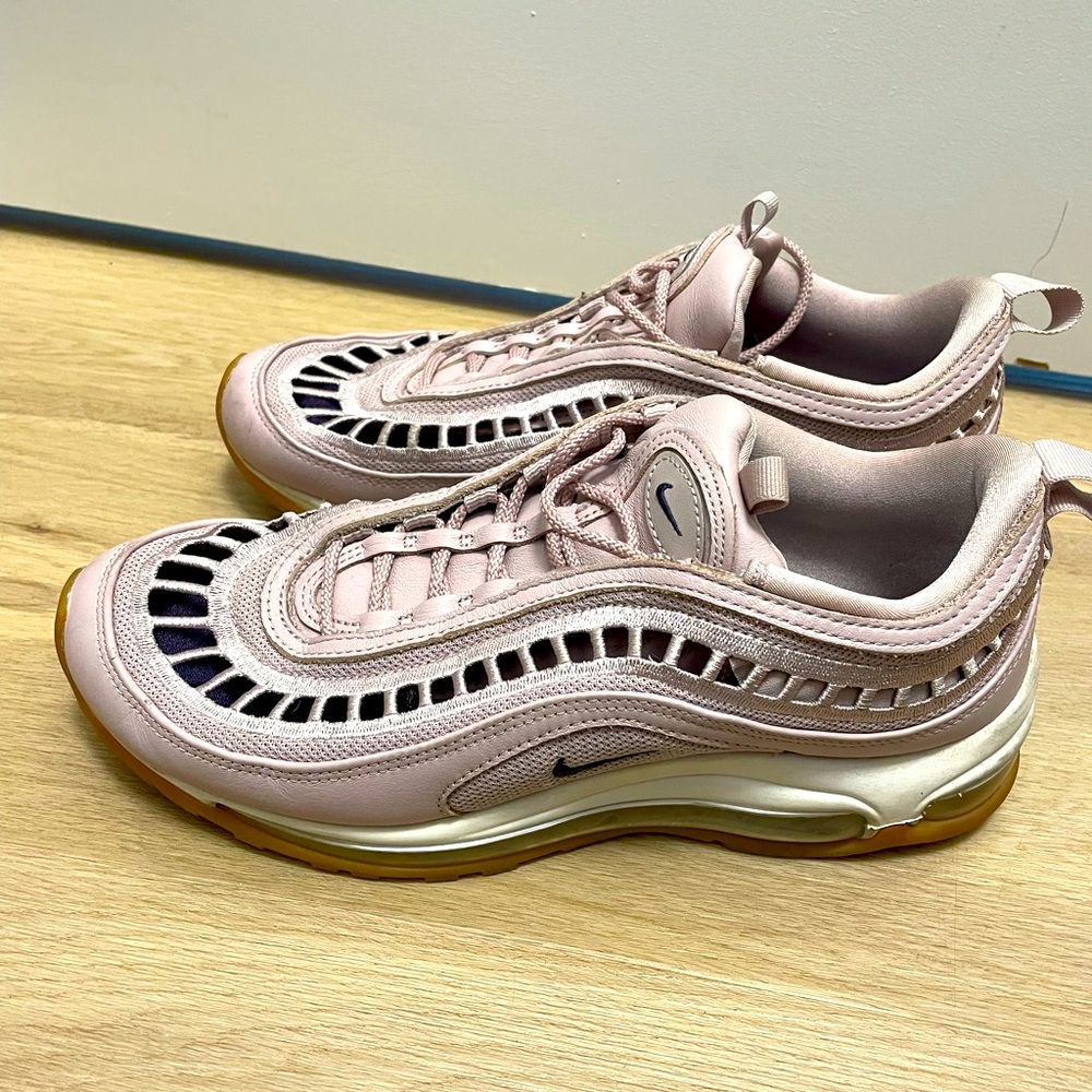 Women’s Nike Air Max sneakers